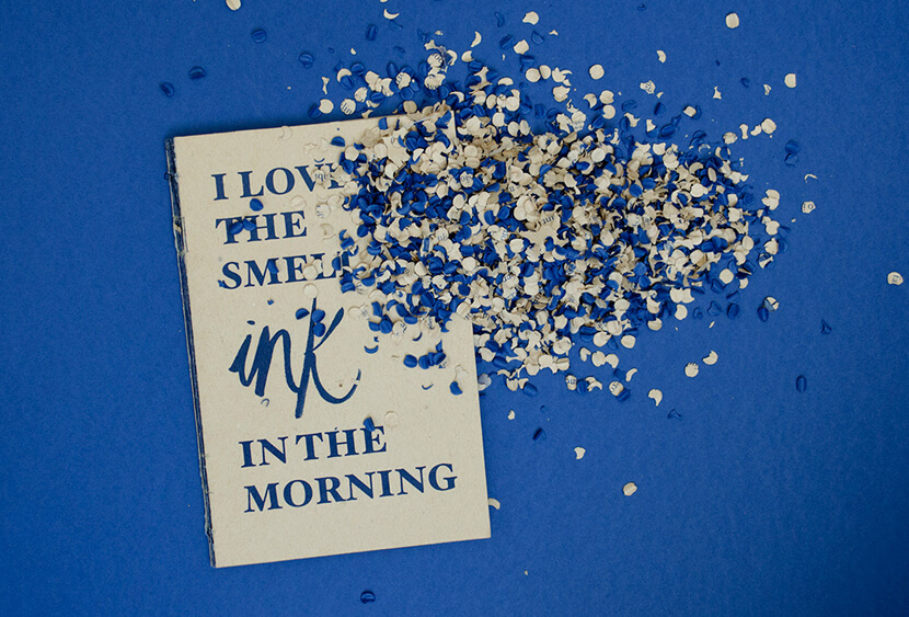 I-love-the-smell-of-ink-in-the-morning-classic-blue-2020.jpg